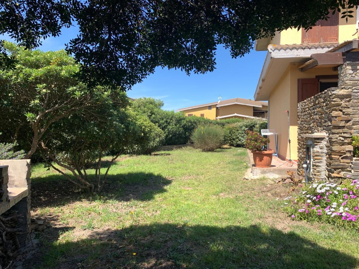 L' Elicriso, A Pochi Passi Dal Mare Con Giardino Privato - The Elicriso, A Few Meters From The Sea, With Private Garden Apartment Stintino Exterior photo